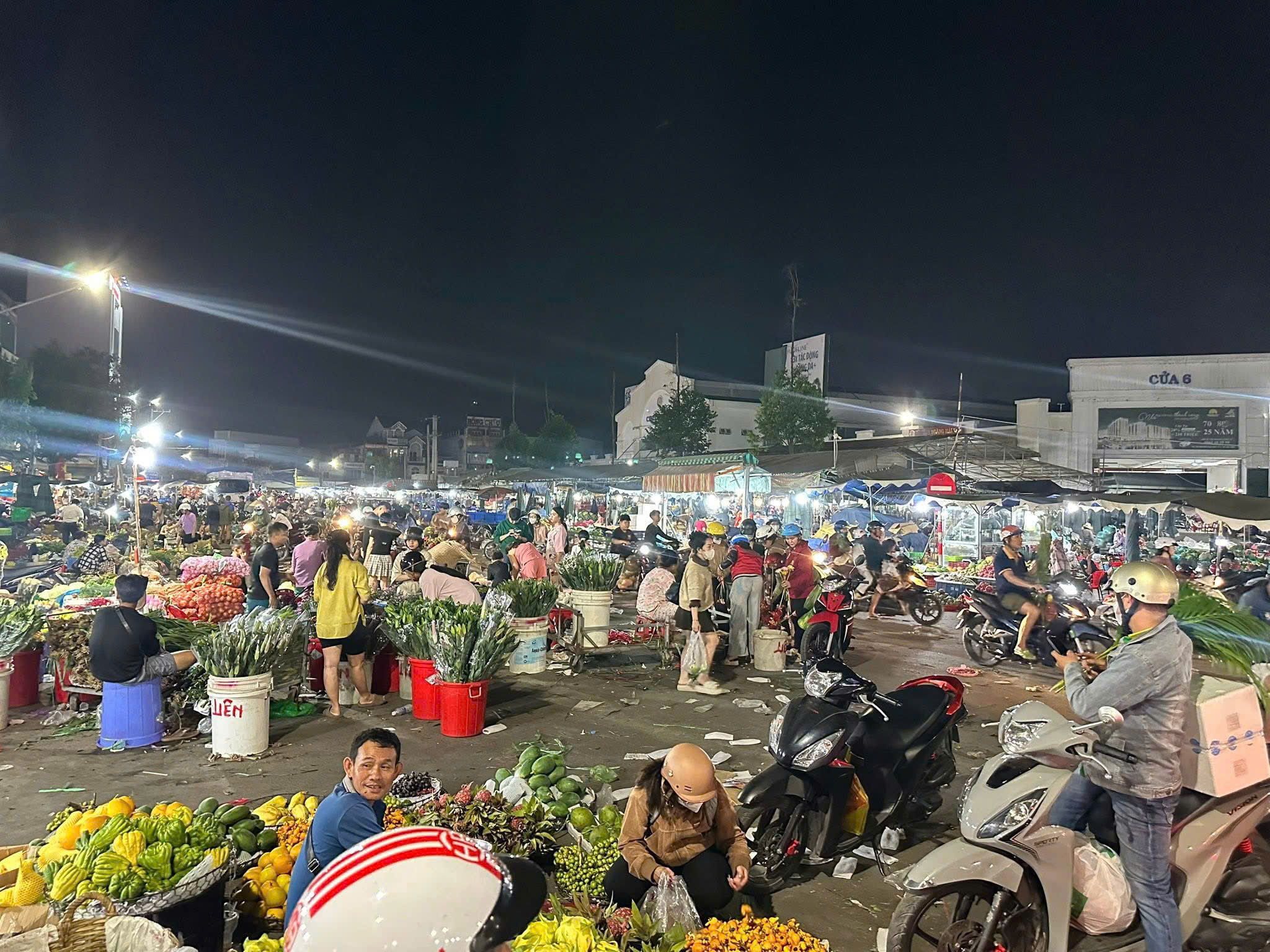Chợ hoa ngày Tết